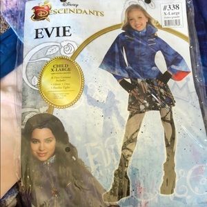 Disney Descendants Evie